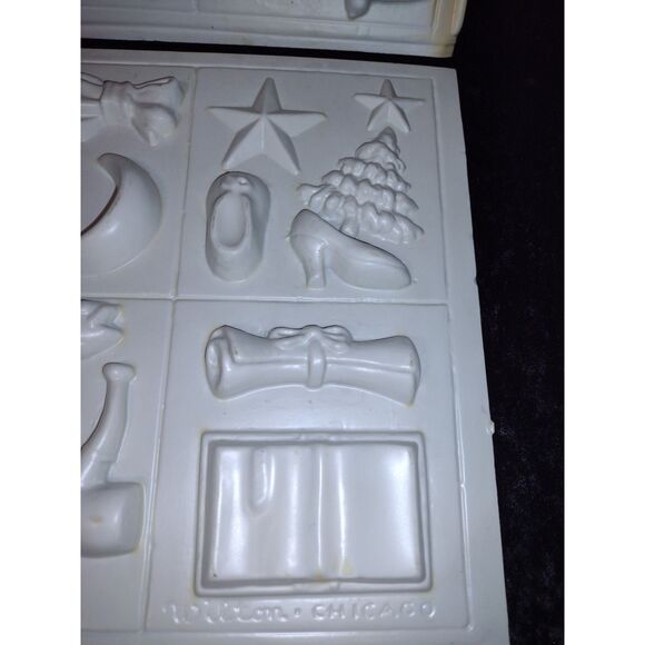 Vintage Lot Wilton White Plastic Sugar Candy Molds Decorations Holiday Uncut - Picture 6 of 9